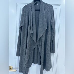 H By Bordeaux Grey Cardigan Sweater
